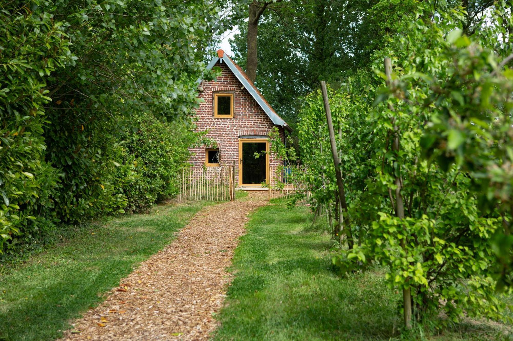 Au Pied Du Frene Villa Herzeele Buitenkant foto